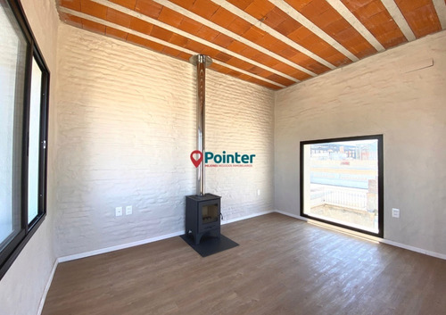 Imagen 9 de 12 de Alquilo Apartamento Triplex De 2 Dormitorios Con Terraza Y Mirador, Ciudad Vieja