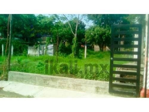 Imagen 2 de 12 de Terrenos En Venta Col Ampliacion 20 De Noviembre Poza Rica Veracruz, Ubicado En La Calle San Antonio De La Colonia Ampliación 20 De Noviembre Cuenta Con 204 M², Son 12 M De Frente Por 17 M De Fondo,