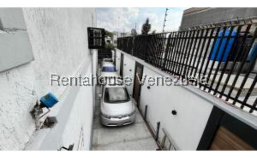 #25-18264 Espectacular Casa En Campo Claro
