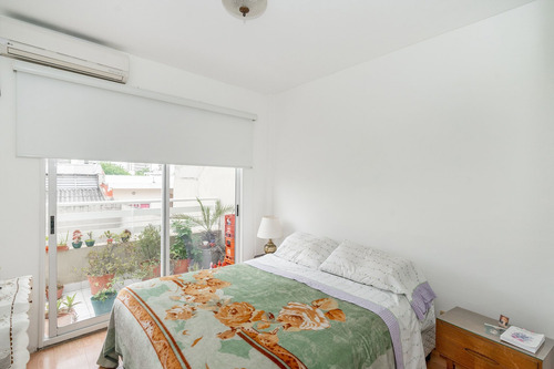 Imagen 10 de 20 de Semipiso 3 Ambientes Flores Con Balcón