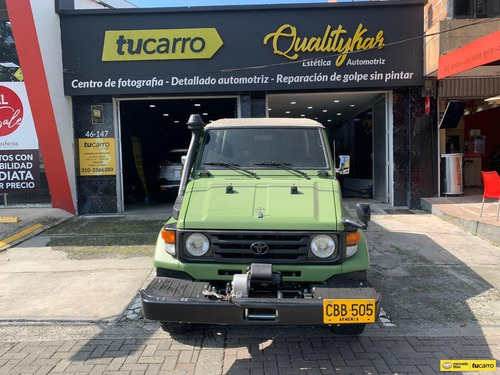 Imagen 2 de 14 de Toyota Land Cruiser
