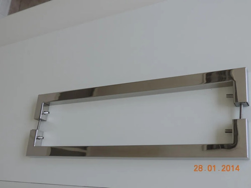Imagem 3 de 9 de Puxador Duplo Fixo Aço Inox 30cm Pé Peçaneta Maçaneta Porta