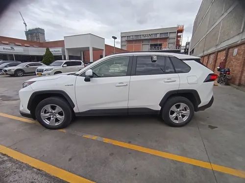 Toyota RAV4 2.5 Le Hev 4X4 Cvt