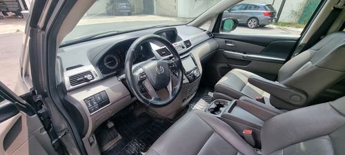 Honda Odyssey 3.5 Touring V6/ At