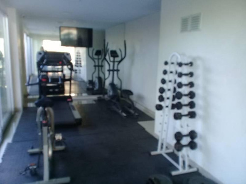 Imagen 12 de 19 de Venta 2 Ambientes Grandes, Con Balcón, Cochera Cubierta Y Seguridad 24 Hs.