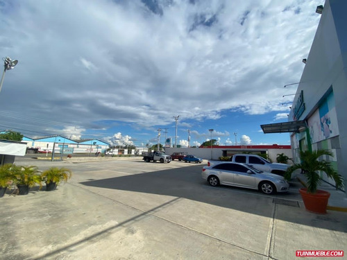 Imagen 8 de 15 de Locales En Alquiler A 50 Mts De Daka Y De La Redoma Del Avión