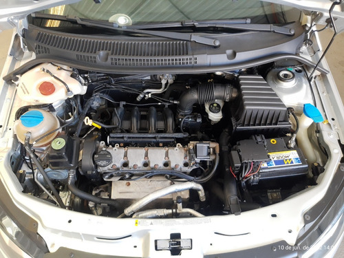 Imagem 12 de 13 de Volkswagen Saveiro 1.6 Cabine Estendida