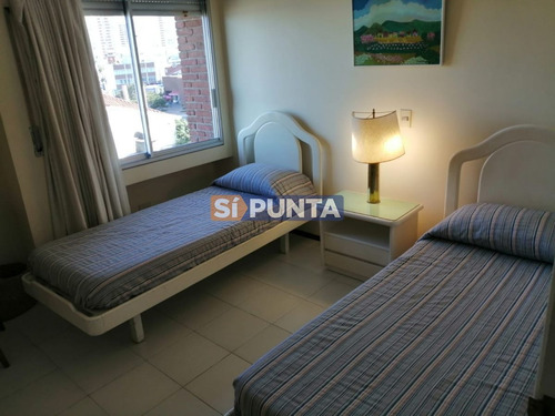 Imagen 19 de 20 de Apartamento En Venta Y Alquiler, Parada 1 Primera Línea De Playa Brava