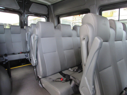 Imagem 8 de 14 de Renault Master Escolar 20 Lugares 0km