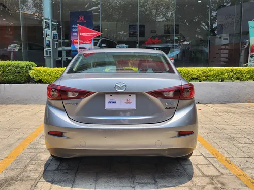 Mazda Mazda 3 2.0 I Touring Sedan Mt