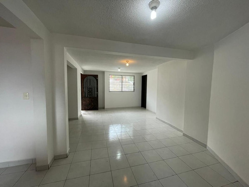 Edificio En Venta, Tlalnepantla De Baz, 3 Recámaras.