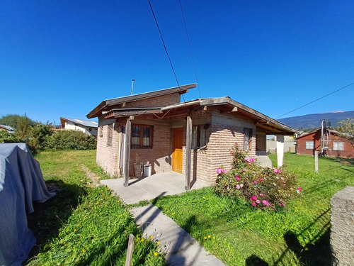 Casa Con Dos Dormitorios En El Bolsón 