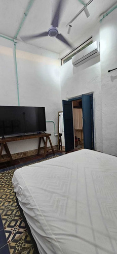 Casa En Venta Totalmente Amueblada En Avenida Itzaes, Merida.