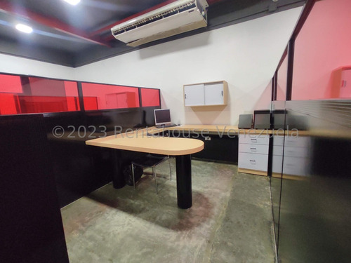 Galpón En Alquiler Comercial Industrial Almacén Bodega Excelente Zona Fácil Acceso Cuenta Con Amplias Bodegas Para Almacenamiento Nela 23-32296