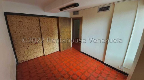 Imagen 9 de 9 de Elisa Erebrie Alquila Apartamento Chacao 0412.019.92.69 Código: 22-19467