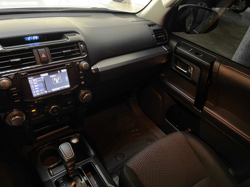 Imagen 10 de 10 de Toyota 4runner Trd Off Road