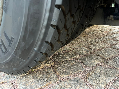 Mercedes-benz Axor 1933 - 4x2 - 2019 - Leito Teto Alto