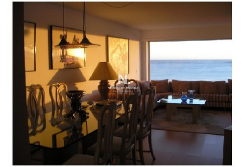 Apartamento En Primera Linea - Ref: 3120