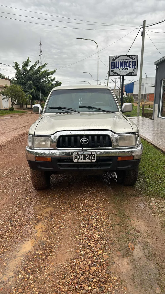 Toyota Hilux 3.0 D/cab 4x4 Sr