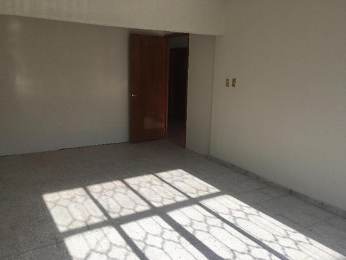Imagen 4 de 20 de Casa En Renta En León, Moderno León, Gto.oficinas O Consultorios Puede Ser Con Jardin De 160m2