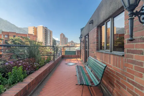 Apartamento En Venta En Los Rosales. Cod V14466