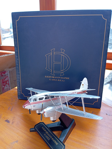 Avion De Colección D.h.89 Dragon Rapide Esquema Bea 1:72 Met