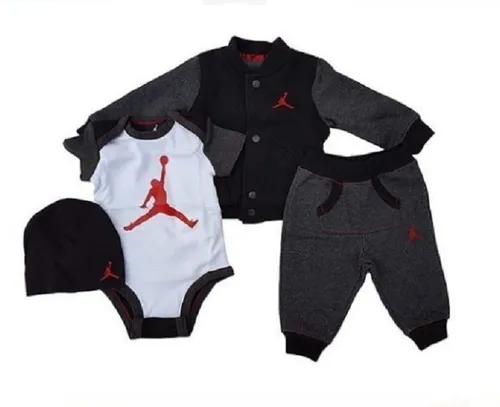 Conjunto Bebe Jordan 4 100% Meses