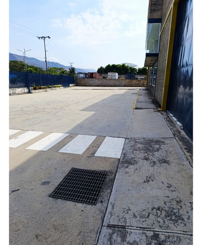 Galpones En Venta Zona Industrial De La Victoria Sa