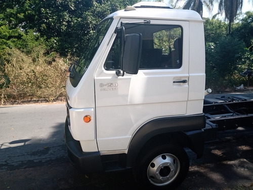Volkswagen 8150 Delivery Plus