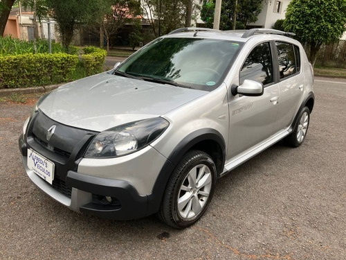 Renault Sandero Stepway 1.6 16v Hi-flex Aut. 5p