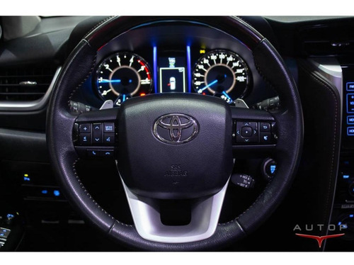 Imagem 14 de 15 de Toyota Hilux Srx 2.8 Turbo Diesel 4x4