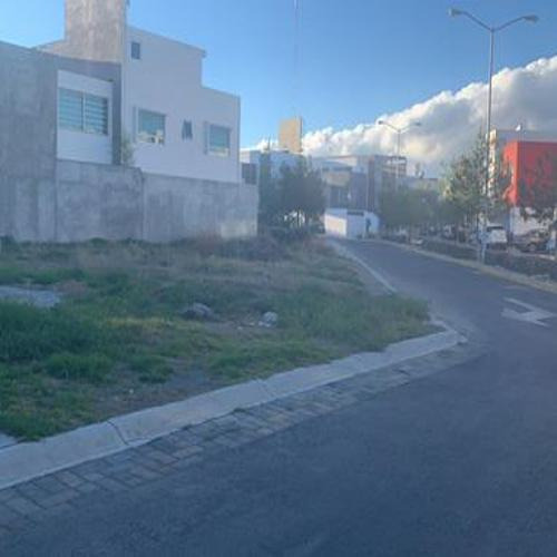 Excelente Terreno En Fraccionamiento Cedros