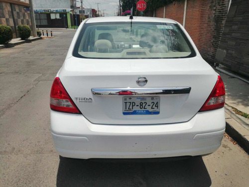 Imagen 5 de 15 de Nissan Tiida 1.8 Premium Mt 2007