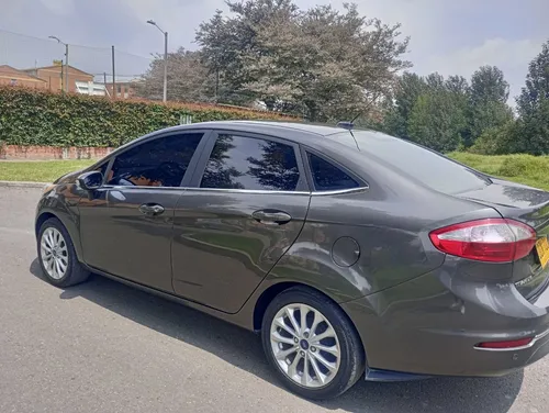 Ford Fiesta 1.6 Sportback Titanium