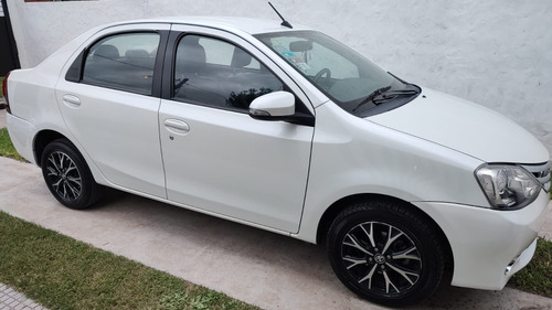 Toyota Etios 1.5 Sedan Platinum