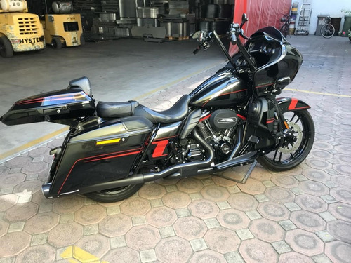 Harley Davidson Road Glide Cvo 2018