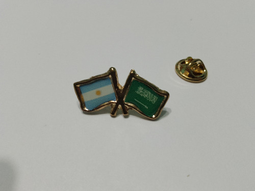 Pins Bandera Arabia Saudita Con Argentina De 2 Cms_precio X2