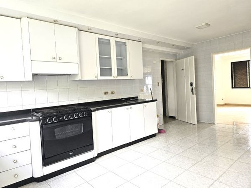 Amplio Apartamento En Los Naranjos Del Cafetal
