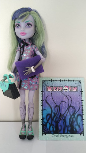 Boneca Monster High Twyla Boogeyman Com Acessórios