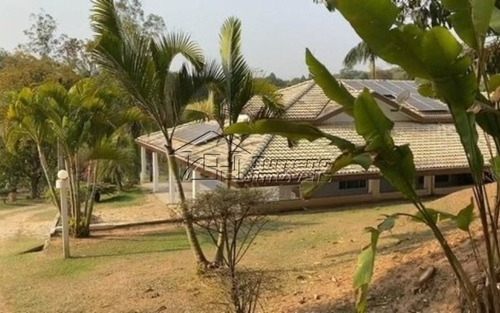 Imagem 9 de 11 de Excelente Chácara Com Ótima Localização Entre Jacareí E São José Dos Campos