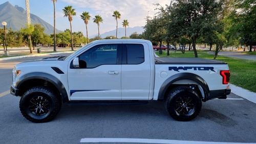 Imagen 9 de 12 de Ford Raptor Super Cab 2018