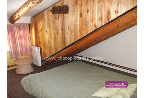 Hostel Céntrico En Villa La Angostura