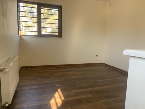Casa Barrio Altos Del Parque Sur 3d+3b Cod. 40826