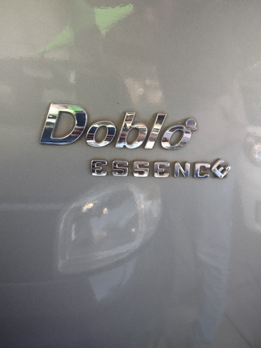 Imagem 11 de 11 de Fiat Doblo 2013 1.8 16v Essence Flex 5p