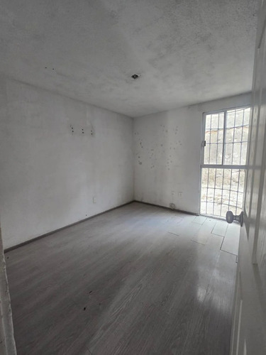 Casa Con Lindos Acabados De Remate Tultitlan Edomex Yqh