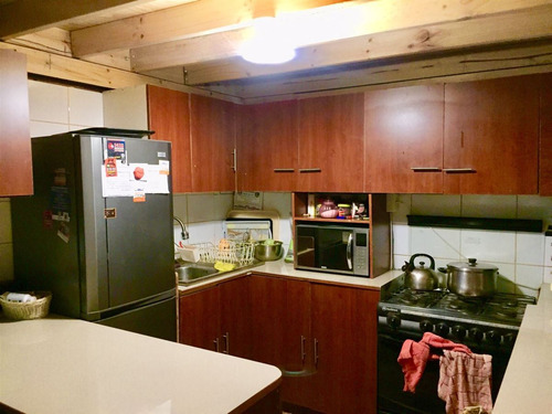 Casa En Venta De 3 Dorm. En La Florida