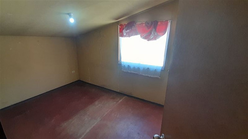 Casa En Venta De 2 Dormitorios En Padre Hurtado