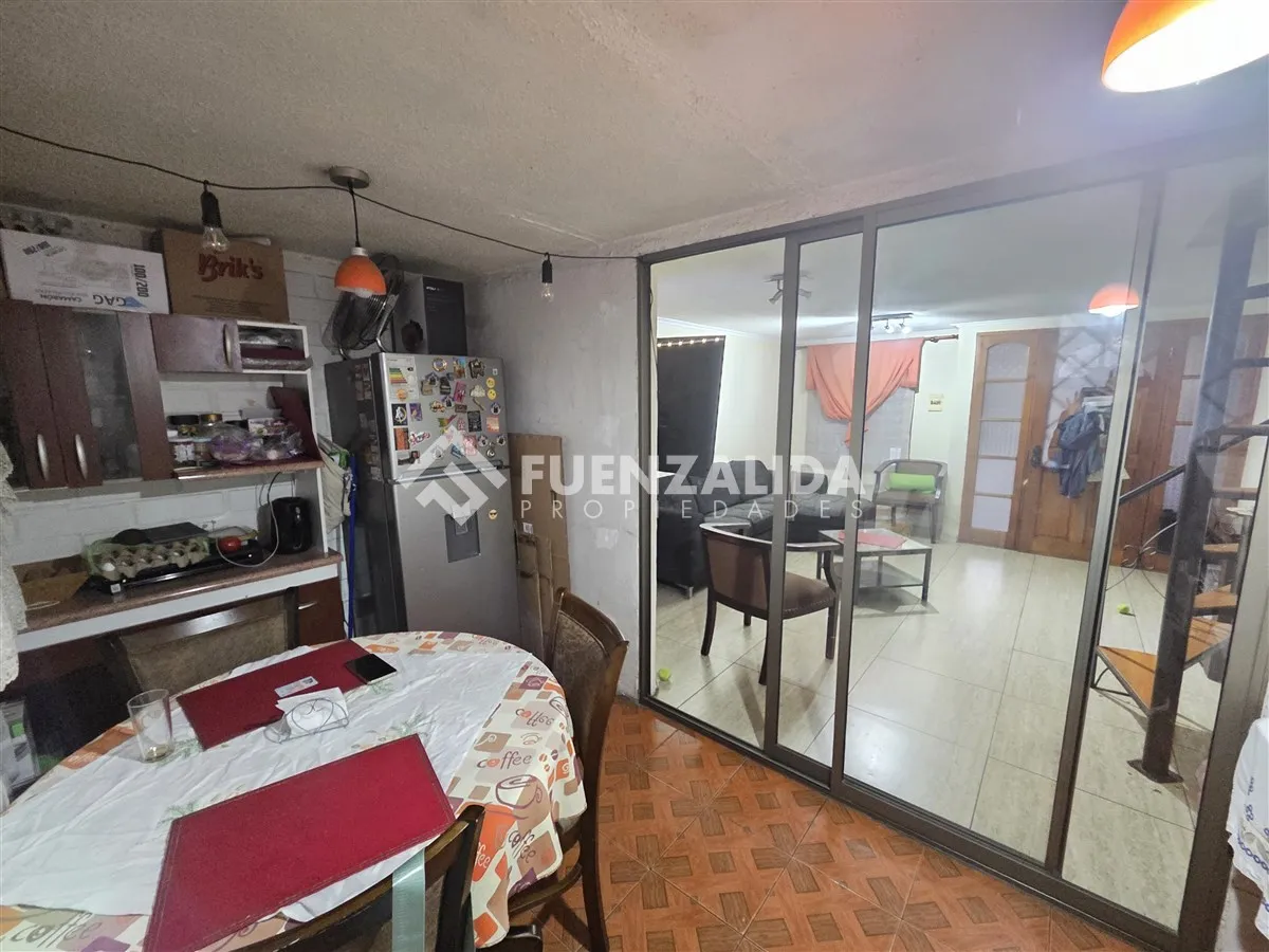 Imagen 3 de 14 de Casa En Venta De 2 Dorm Y Estac En Puente Alto