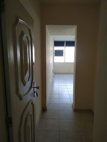 Imagem 2 de 14 de Sala Comercial Para Alugar Na Rua Sacadura Cabral, Saúde, Rio De Janeiro - Rj - Liv-8714
