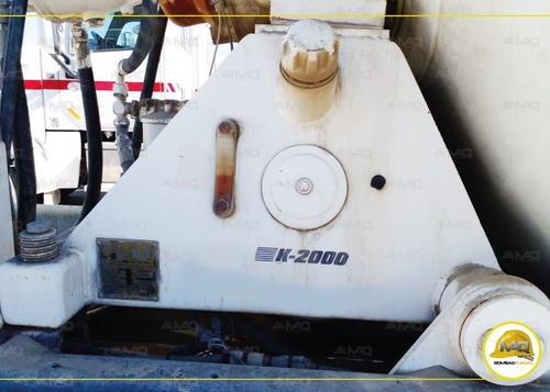 Imagen 6 de 10 de Camión Revolvedora De Concreto Peterbilt 2004